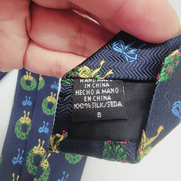 ⭐American Greetings Vintage Men's Christmas Wreath Blue Green 100% Silk Tie - Picture 3 of 6